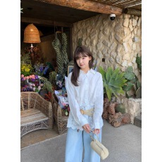 批发韩系白色蕾丝拼接<b class='q'>衬衫</b>女<b class='q'>长袖</b>法式温柔氛围感气质宽松百搭显瘦上衣
