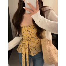 批发韩系<b class='q'>短款</b><b class='q'>针织</b><b class='q'>开衫</b>+碎花吊带两件套女2026新款小个子穿搭时尚2070