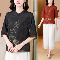 批发实拍2026夏季中年香云纱绣花小衫气质<b class='q'>妈妈</b>装中袖桑蚕丝时尚上衣