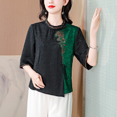 批发实拍2026夏季新款国风妈妈装时尚真丝减龄洋气高贵桑蚕丝<b class='q'>衬衫</b>