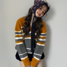 批发MAISONSTAFF韩国<b class='q'>东大门</b><b class='q'>代购</b>2025冬季女装新条纹V领显瘦长袖针织衫