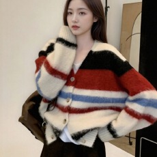 批发GLED SOME韩国东大门2025秋新款<b class='q'>时尚</b>条纹长袖针织衫毛衣女