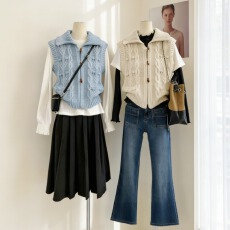 批发韩国东大门2026<b class='q'>手工</b>球球麻花牛角扣翻领慵懒感针织<b class='q'>毛衣</b>马甲马夹女