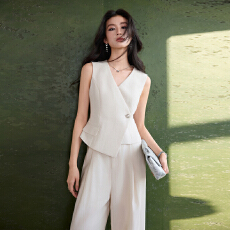 批发职业港式名媛马甲外套夏季高级感简约女神范干练通勤修身马甲套装