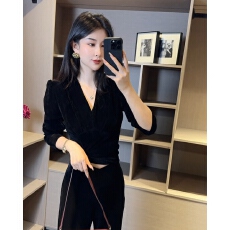 批发法式V领丝绒长袖t恤女2025秋季新款修身显瘦打底衫内搭洋气上衣潮