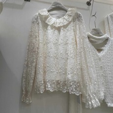 批发2025秋冬新款法式娃娃领<b class='q'>蕾丝</b>衫女荷叶边叠穿重工刺绣衬衫上衣加绒