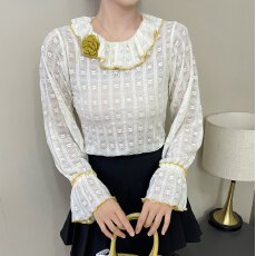 批发秋冬季2025新款韩版<b class='q'>蕾丝</b>打底衫荷叶娃娃领撞色减龄长袖上衣配胸花