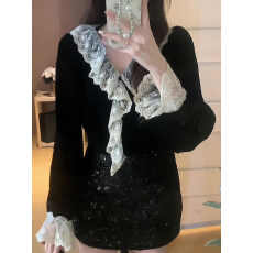 批发黑色V领<b class='q'>蕾丝</b>拼接丝绒<b class='q'>衬衫</b>女春款高级感洋气内搭绝美小衫打底上衣