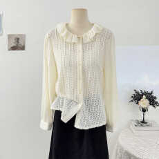 批发法式荷叶边娃娃领镂空勾花<b class='q'>长袖</b>蕾丝衫女秋冬季洋气减龄单排扣上衣