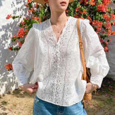 批发新款春秋季法式衬衫上衣女长袖棉质刺绣衬衣V领名媛风白衬衫跨境