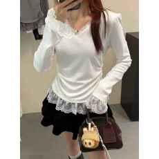 批发春秋季温柔风蕾丝拼接<b class='q'>长袖</b><b class='q'>T</b><b class='q'>恤</b>女修身内搭高级感气质V领打底衫上衣