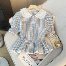 批发甜美<b class='q'>蕾丝</b>边撞色格子娃娃领短袖衬衫女夏季2026荷叶边减龄裙摆上衣