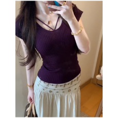 批发多巴胺纯欲甜辣妹深v领锁骨针织衫女夏季绝美修身显瘦短袖t恤上衣