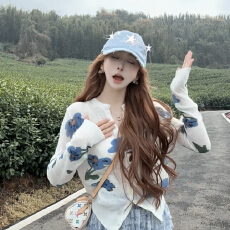 批发碎花薄款长袖针织开衫2026年春季款洋气减龄休闲小衫女装潮