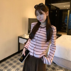 批发粉色条纹针织<b class='q'>开衫</b>女秋季修身显瘦圆领长袖韩系甜美气质<b class='q'>开衫</b>