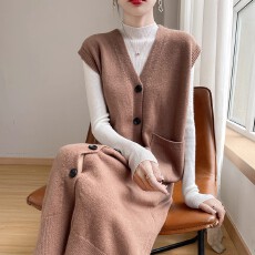 批发V领单排扣针织<b class='q'>马夹</b>背心女秋中长款无袖坎肩毛衣开衫外套韩版外搭