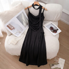 批发大码女装2026夏季新款法式名媛缎面鱼尾裙<b class='q'>假两件</b>吊带高级感<b class='q'>连衣裙</b>