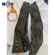 批发美式复古加绒加厚豹纹牛仔裤女秋冬新款高腰显瘦拖地阔腿<b class='q'>裤子</b>