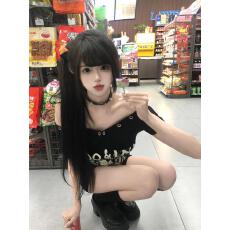 美式 亚文化辣妹v领短袖T恤女夏季设计感字母印花短款纯棉上衣