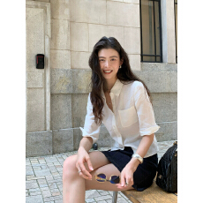 批发2026年新款时髦老钱风亚麻中袖收腰显瘦气质通勤衬衫