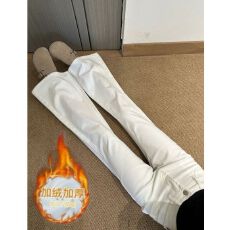 批发<b class='q'>白色</b>不贴腿微喇<b class='q'>牛仔裤</b>女冬季新款辣妹低腰修身加绒显瘦直筒微喇裤