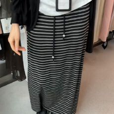 批发原版色织条面料 黑色条纹抽绳松紧腰<b class='q'>半身裙</b>女叉包臀裙子a字<b class='q'>长裙</b>