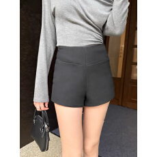 批发韩版秋季新款设计感高腰修身辣妹<b class='q'>短裤</b>小众纯欲高腰提臀显瘦裤