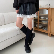 批发韩系chic秋冬设计感蕾丝拼接阔腿短裤女百搭高腰显瘦<b class='q'>休闲</b><b class='q'>热裤</b>