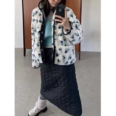 批发韩国 <b class='q'>东大门</b><b class='q'>代购</b> 冬季新款复古简约碎花休闲毛毛羊羔毛保暖外套