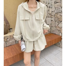 批发韩国chic春秋季新款通勤连帽慵懒风衬衫上衣➕松紧腰休闲<b class='q'>短裤</b>套装
