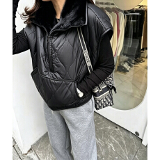 批发<b class='q'>韩国</b>东大门女装冬季新款两面穿套头保暖棉服马甲外套女
