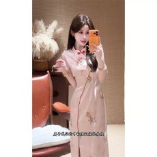批发亭禾【玉兔迎秋】新中式撞色刺绣改良<b class='q'>旗袍</b>女秋季新款无袖连衣裙