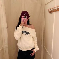 批发【斜领】 后包领彩色内外同色<b class='q'>印花</b>长袖宽松套头卫衣女