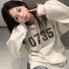 批发原版纽扣 华棉复合银狐绒420g】连帽印花卫衣外套女