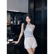 批发实拍韩系重工镶钻花边翻领针织女<b class='q'>夏</b>季2026新款洋气减龄短袖上衣