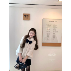 批发初雪邀请函 千<b class='q'>金</b>感蝴蝶结荷叶边彼得潘领环保皮草外套