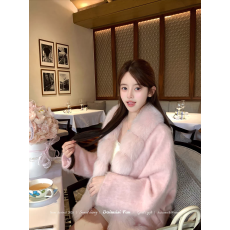 黛瑞丝“千金归来”狐狸毛年轻款山羊绒+绵羊毛拉绒廓形毛呢大衣