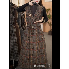 批发秋<b class='q'>冬</b>季轻奢设计师爆款女装拼接收腰显瘦气质连衣裙