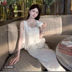 批发西恩定制●（至简美学）设计感花瓣拼接上衣➕裤子套装L