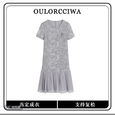 批发【可可专属】淡灰色<b class='q'>小香</b>风灰色轻奢立体花朵连衣裙遮肉