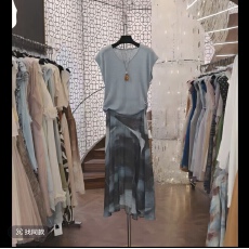 批发【青森专属】RJ店轻奢设计师<b class='q'>女</b>装套装SZ9997