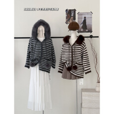 批发Okaaay绒绒雪松毛领条纹针织外套<b class='q'>秋</b>季休闲宽松慵懒风复古开衫