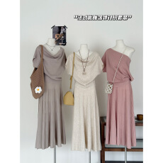 批发实拍气质荡领蝙蝠袖收腰针织衫垂感百褶半身裙两件套装女2026<b class='q'>春</b>夏