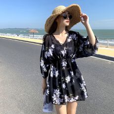 批发分体泳衣女夏新款大码胖mm显瘦遮肚保守平角罩衫泡温泉三件套