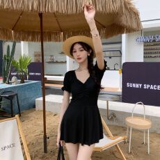 批发连体泳衣夏季性感保守遮肉显瘦泳装2025年爆款裙式时尚泡温泉泳衣
