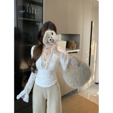 批发kumikumi性感辣妹杏色蝴蝶结蕾丝<b class='q'>衬衫</b>女冬季小众减龄修身<b class='q'>显瘦</b>上衣