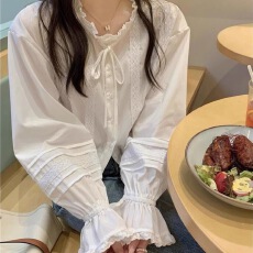 批发白色气质系带花边衬衫宽松春秋别致法式<b class='q'>设计</b>长袖喇叭衬衣上衣新款
