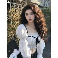 批发白色系带蕾丝方领长袖衬衫女春季韩系小众绝美巨好看辣妹短款上衣