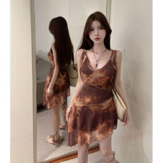 批发不规则扎染吊带<b class='q'>连衣裙</b>女气质度假风<b class='q'>网纱</b>短裙