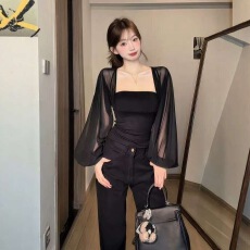 批发美式网纱拼接防晒长袖灯笼袖方领<b class='q'>T</b><b class='q'>恤</b>女夏季新款性感纯欲辣妹上衣